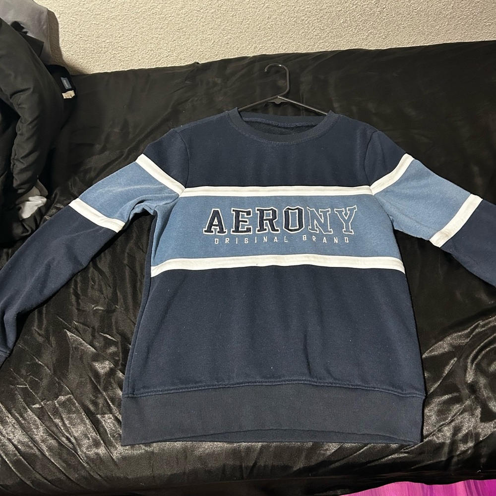Aeropostale Men's Blue and White Crewneck Sweater